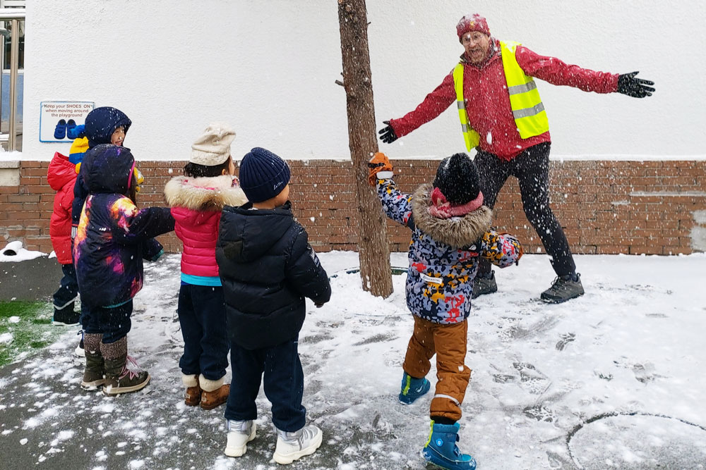 Enjoying the first Snowfall of the Season - Enjoying the first Snowfall of the Season