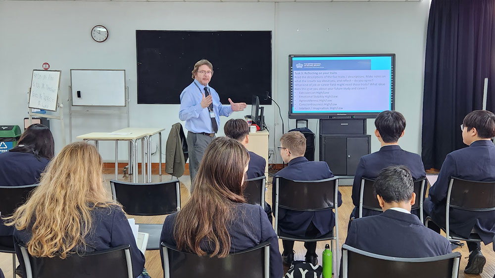 9年级学生探索职业和高等教育选择 - Year 9 explored Career and Higher Education Options