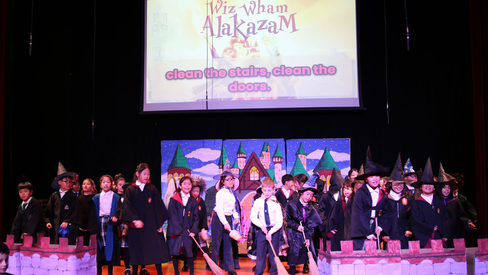 Year 4 shone in  PIAW "Wiz Wham Alakazam" - Year 4 shone in  PIAW Wiz Wham Alakazam