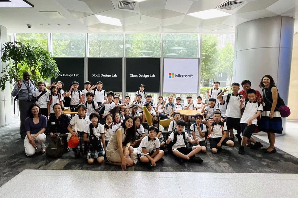 六年级参观微软总部技术中心 - Year 6 visits Microsoft HQ Tech Hub