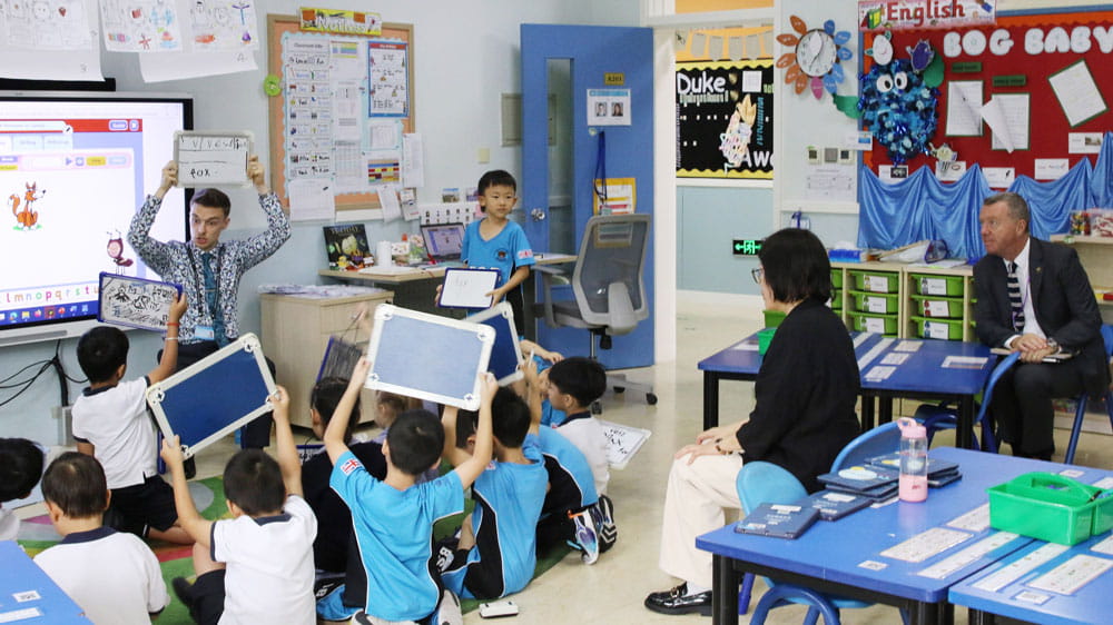 Outstanding teachers make outstanding schools - Outstanding teachers make outstanding schools