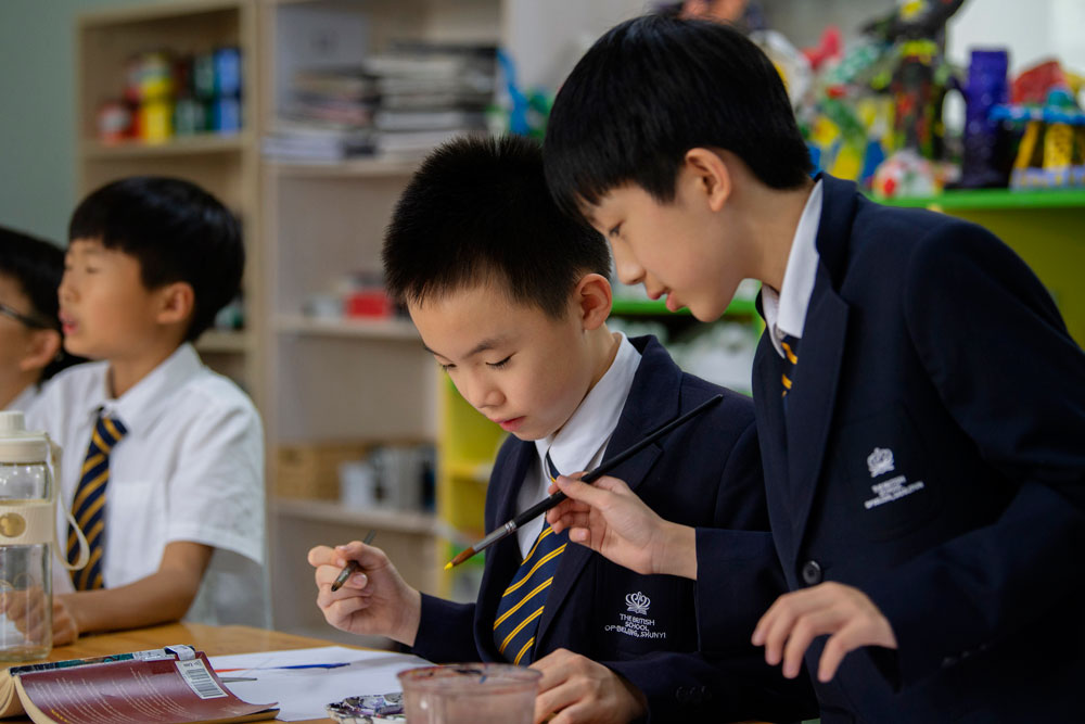 Challenging engaging and respected worldwide the benefits of the National Curriculum for England - Challenging engaging and respected worldwide the benefits of the National Curriculum for England