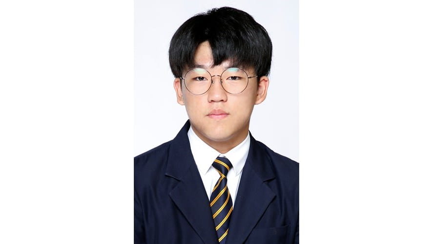 Student of the Month – Paul Lee's Passion for Mathematics-student-of-the-month-paul-lees-passion-for-mathematics-Paul Lee Year 11  540x329