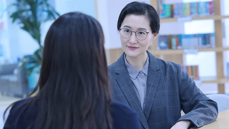 Dr. Esther Kim - Dr-Esther-Kim