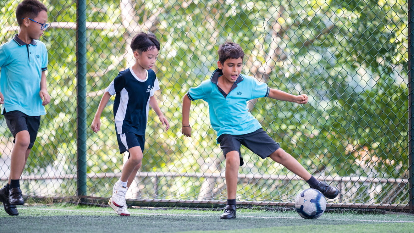 精彩的课外活动 | 广州英国学校 - 01 - Level 2 Page Header With Text Only