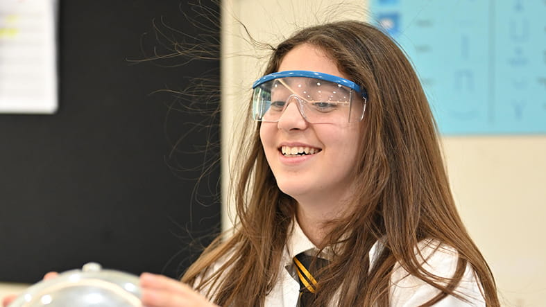 BSG Scholarship Award | Apply Now for Year 5-Year 12 Students - OUR SCHOLARSHIPS