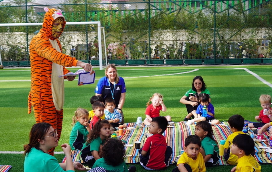 The Tiger Who Came to Tea Picnic - The Tiger Who Came to Tea picnic