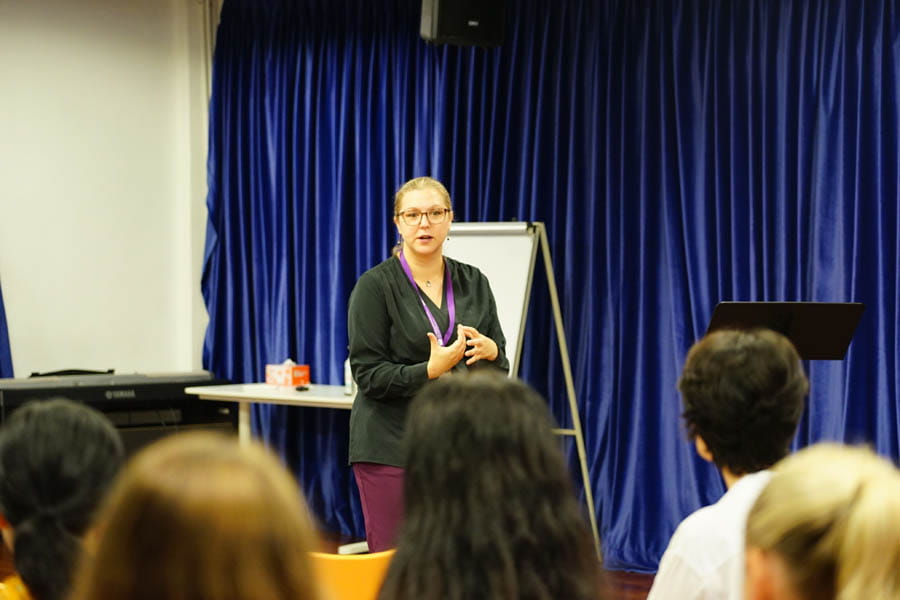 Juilliard Drama Curriculum Specialist Visit - Stephanie Cunningham - Carousel For News Detail