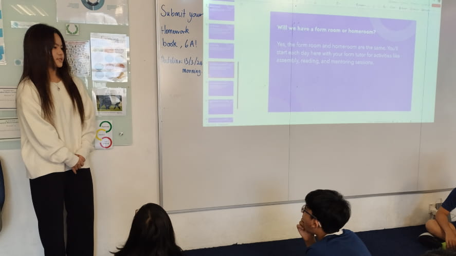 Secondary students visits Year 6 - Carousel For News Detail