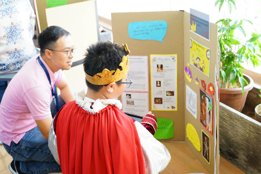 Year 5 brings history to life with captivating 'Living Museum' exhibit - Carousel For News Detail