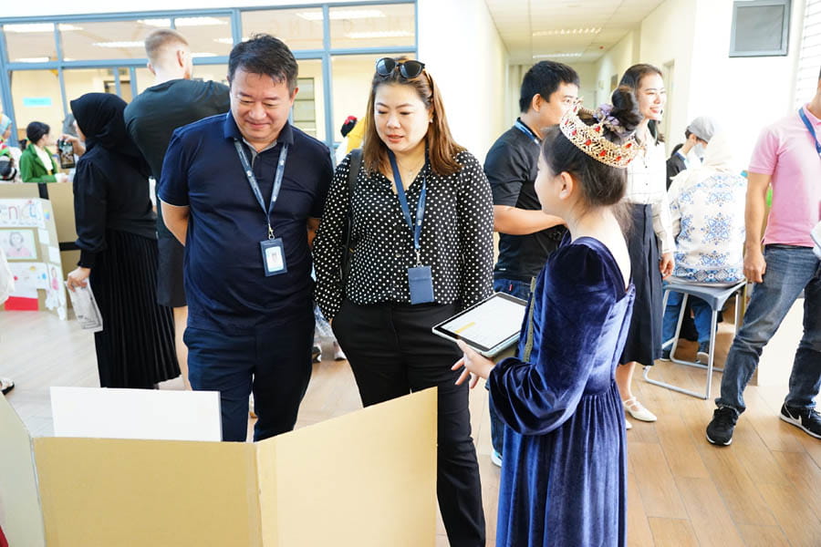 Year 5 brings history to life with captivating 'Living Museum' exhibit - Carousel For News Detail