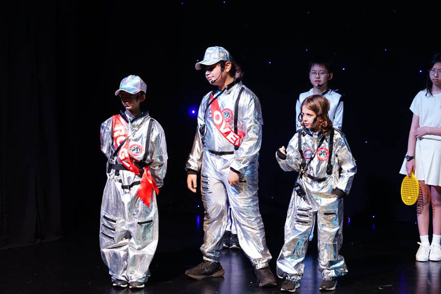The Umpire Strikes Back: Year 6's 'Star Warts' production captivates audiences across the galaxy - Carousel For News Detail