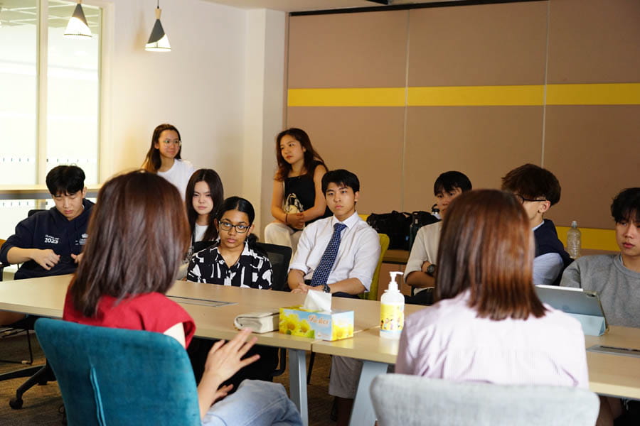 BSKL Sixth Form talks with the University of Cambridge and BSKL alumni - Carousel For News Detail