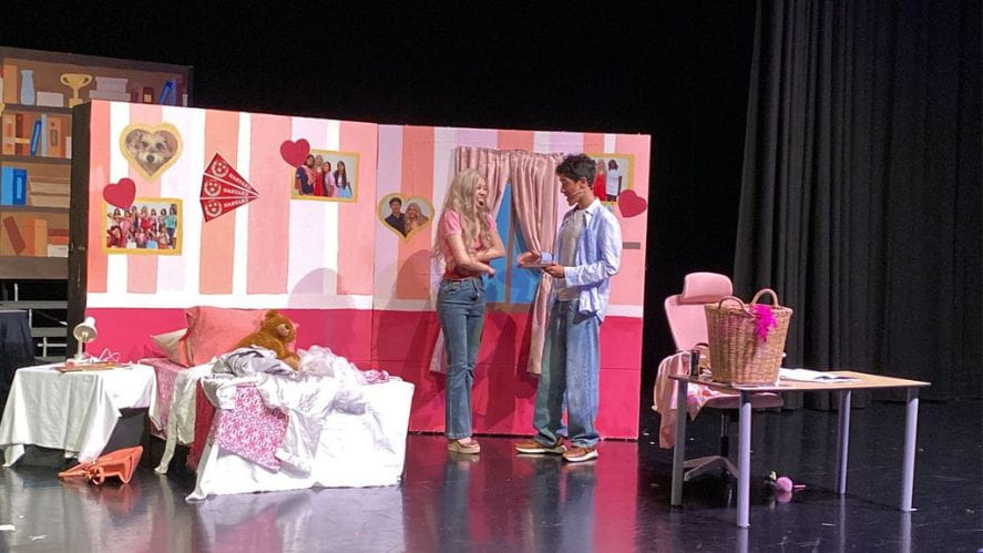 Legally Blonde: A show stopping success! - Carousel For News Detail