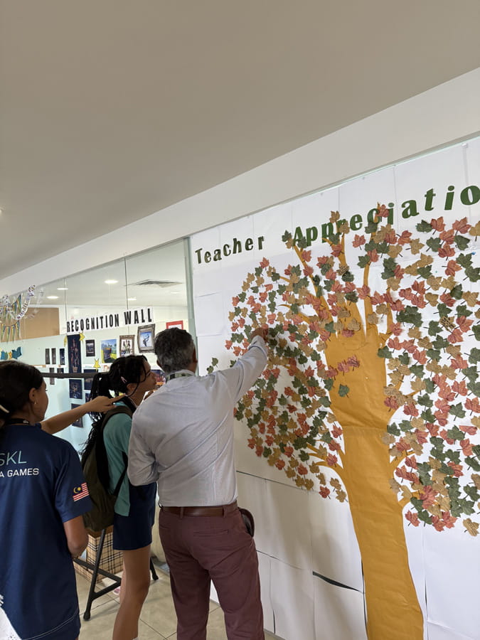 Teacher Appreciation Day - A Tree of Gratitude - Carousel For News Detail