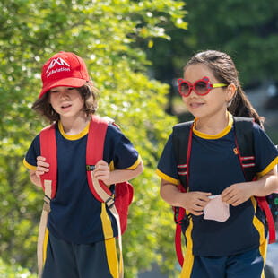 精彩的课外活动|南京英国国际学校 - 07 - Feature Cards Pattern - Expeditions