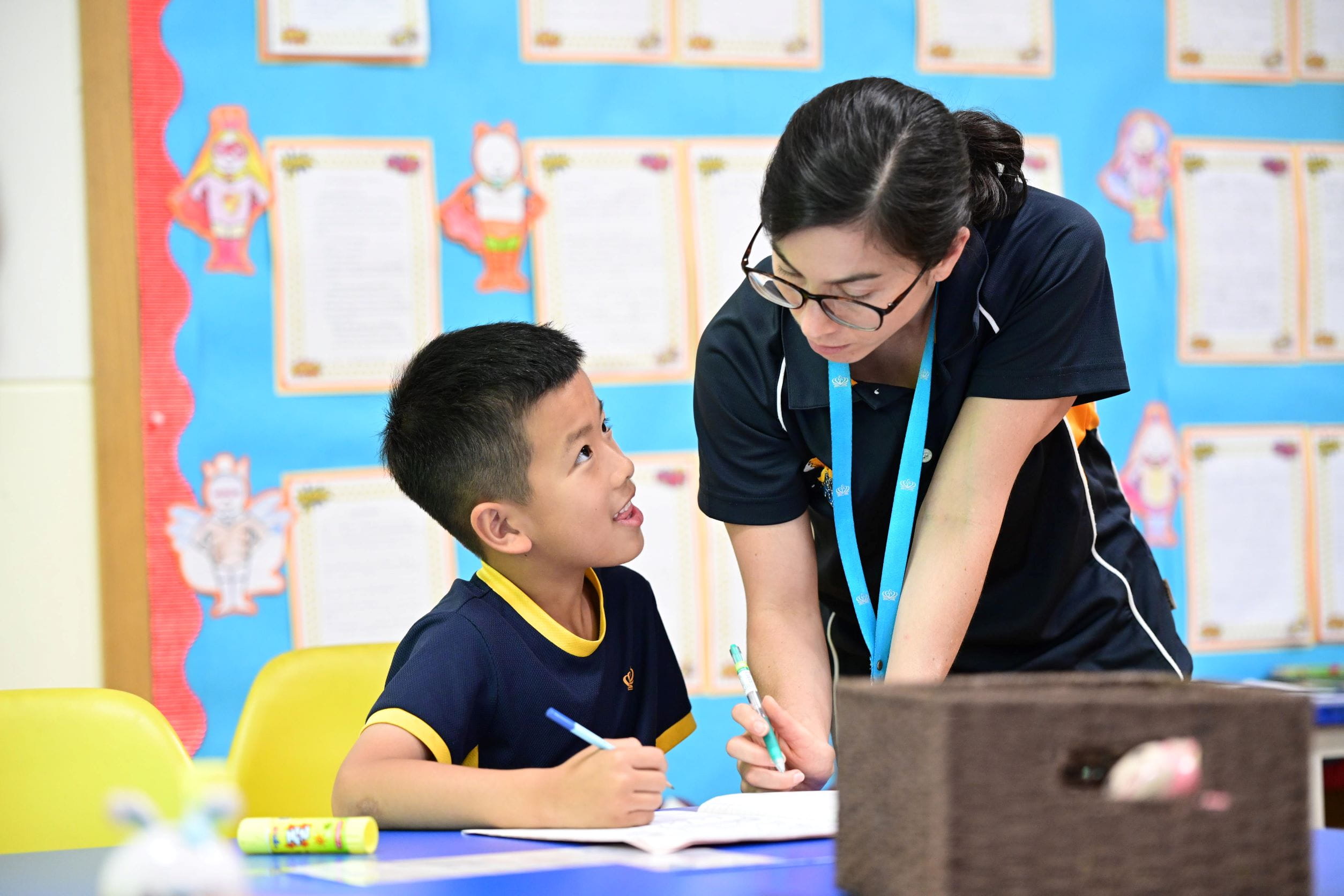 The British School of Nanjing | Nord Anglia Education - Feature Cards Pattern