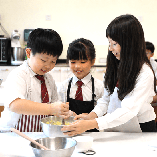Entry Requirements | The British School of Nanjing | BSN - Feature Cards Pattern