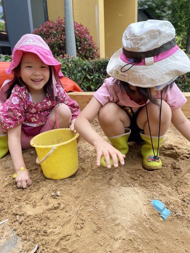 EYFS Curriculum School Nanjing | BSN Nanjing - 04 - Visual Time Line Tabs
