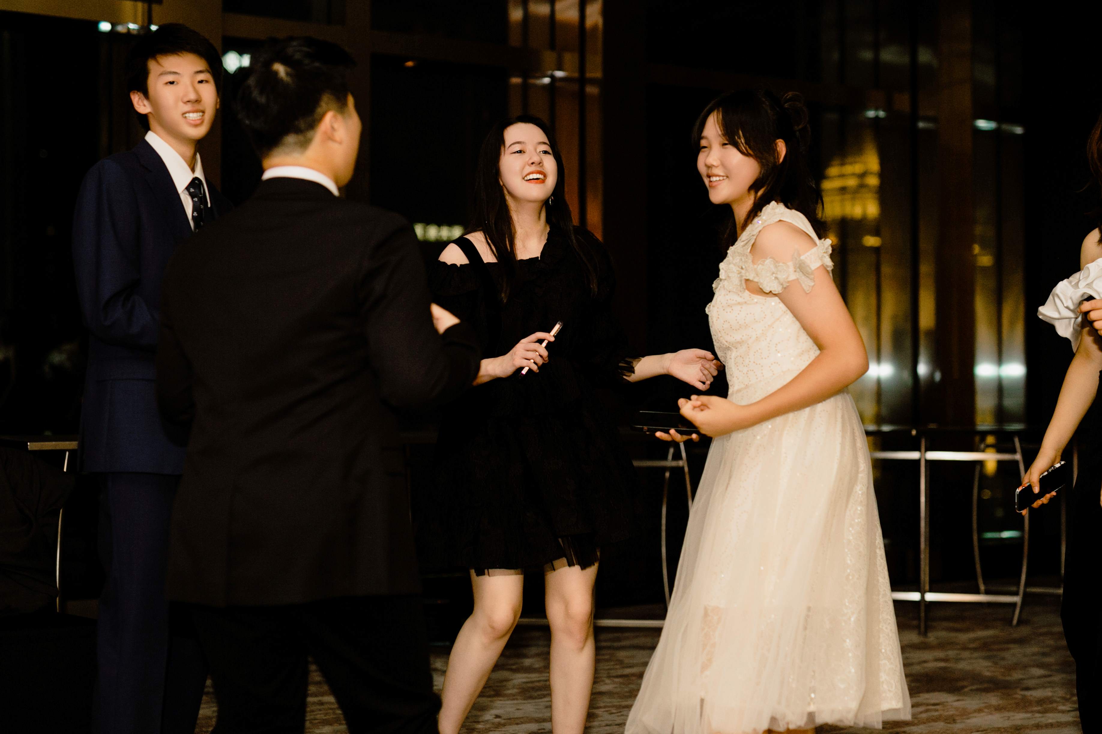 Class of 2023 Dazzles the Prom Party with Style - Class of 2023 Dazzles the Prom Party with Style