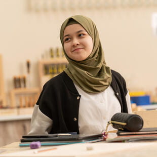 Школа BST в Ташкенте: информация для родителей - 05 Feature Cards Pattern