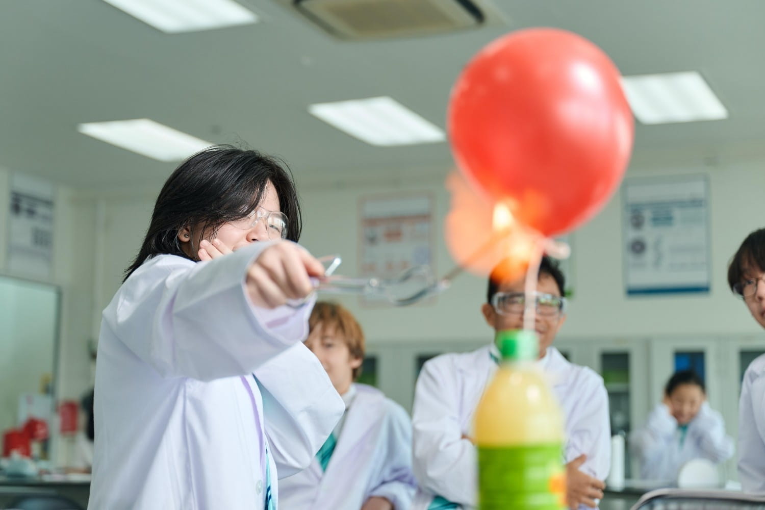 The British School Yangon | International School in Yangon | BSY - Feature Cards Pattern