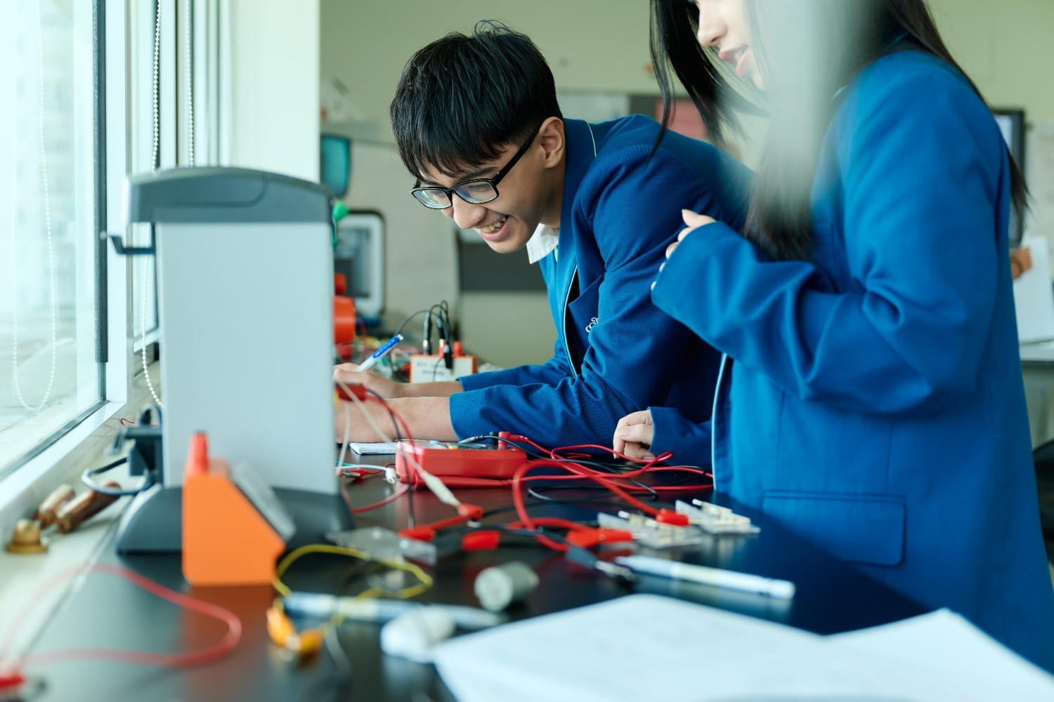 The British School Yangon | International School in Yangon | BSY - Feature Cards Pattern