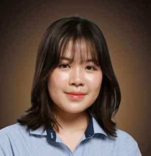 Alumni | British Vietnamese International School Hanoi - Feature Cards Pattern