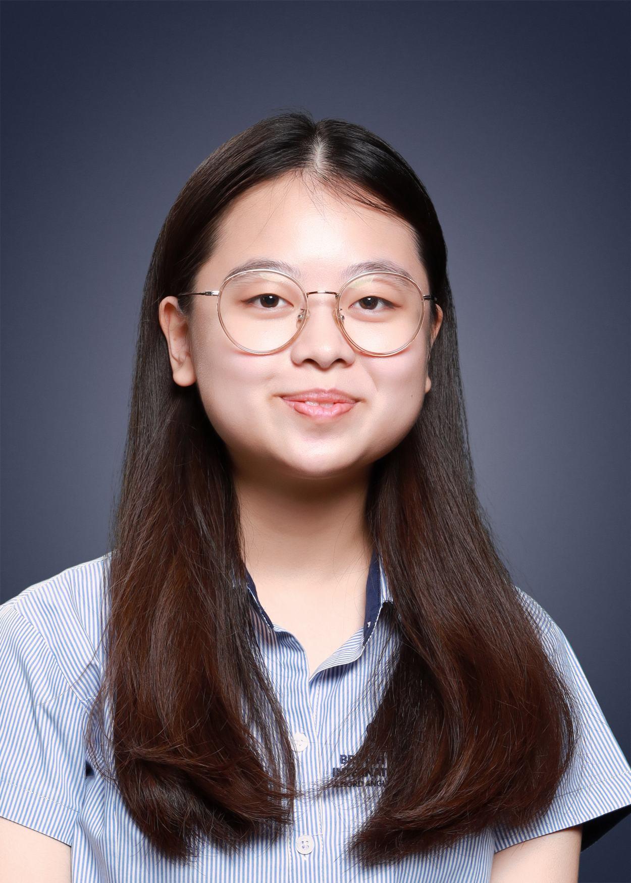 BVIS Hà Nội, Trường quốc tế đa cấp anh việt hoàng gia (bvis) - Feature Cards Pattern - Alumni