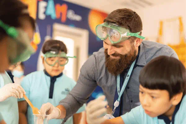 10 LỢI ÍCH KHI THEO HỌC TẠI KHỐI TIỂU HỌC BVIS - 10 good things about Primary at BVIS Hanoi