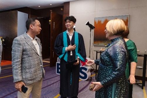 10 Lợi ích tuyệt vời khi theo học khối Trung học Trường BVIS Hà Nội - 10 Good Reasons To Be In Our Secondary