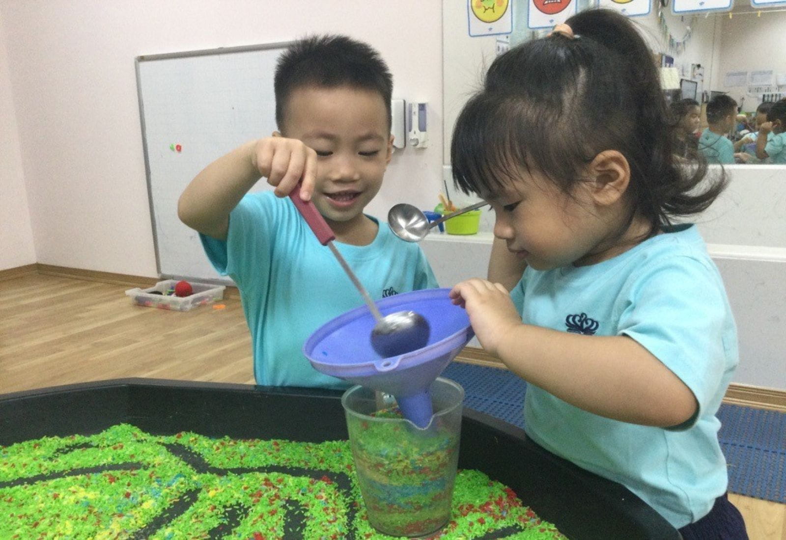 Bản tin hàng tuần ngày 13/10/2023 - Weekly Updates on 13-10-2023