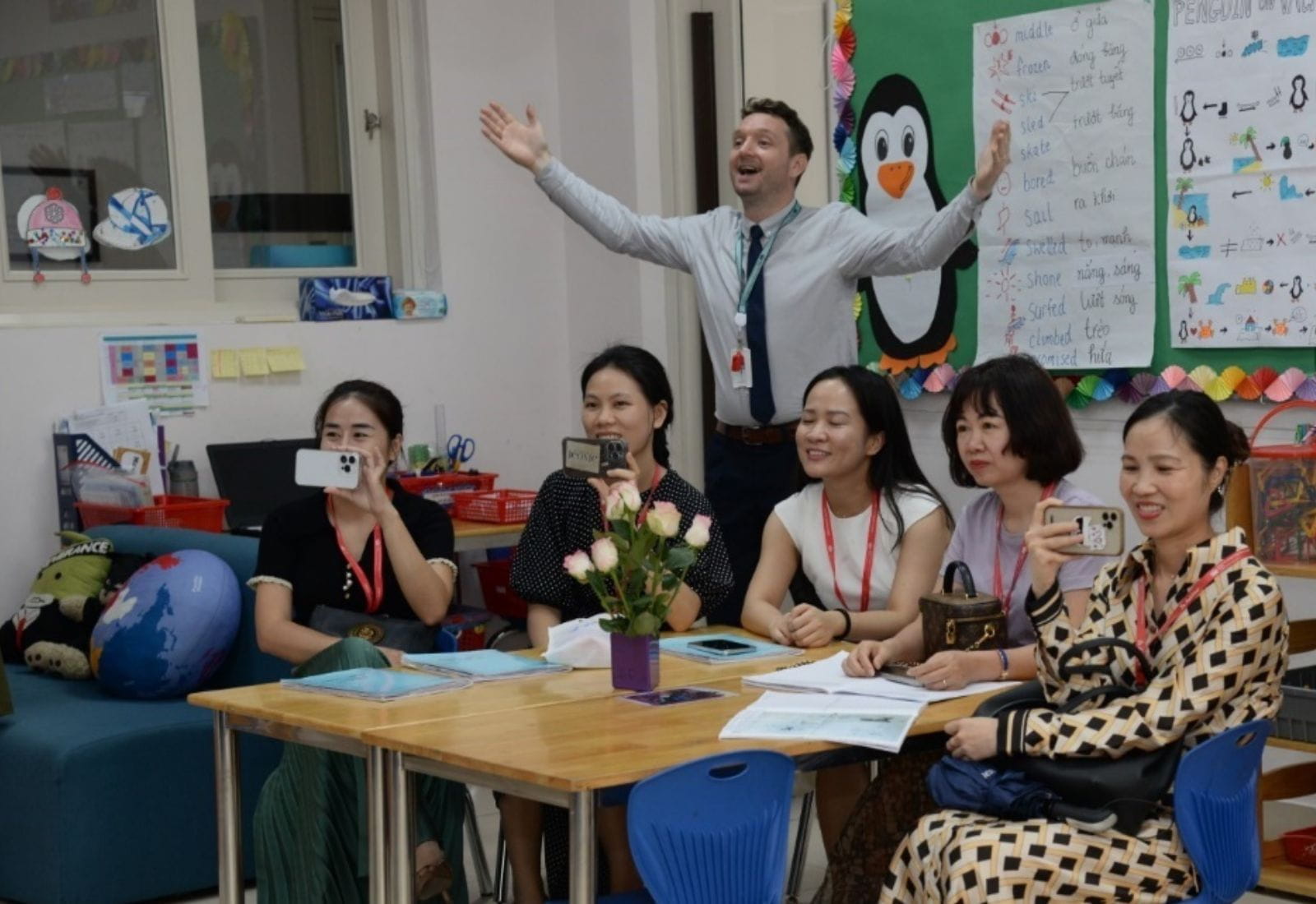 Bản tin hàng tuần ngày 13/10/2023 - Weekly Updates on 13-10-2023