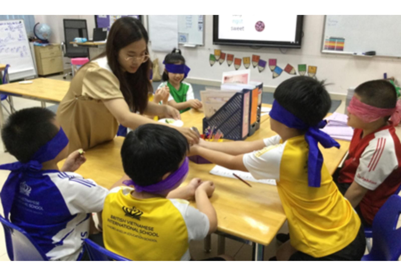 Bản tin hàng tuần ngày 10/11/2023 - Weekly Updates on 10-11-2023
