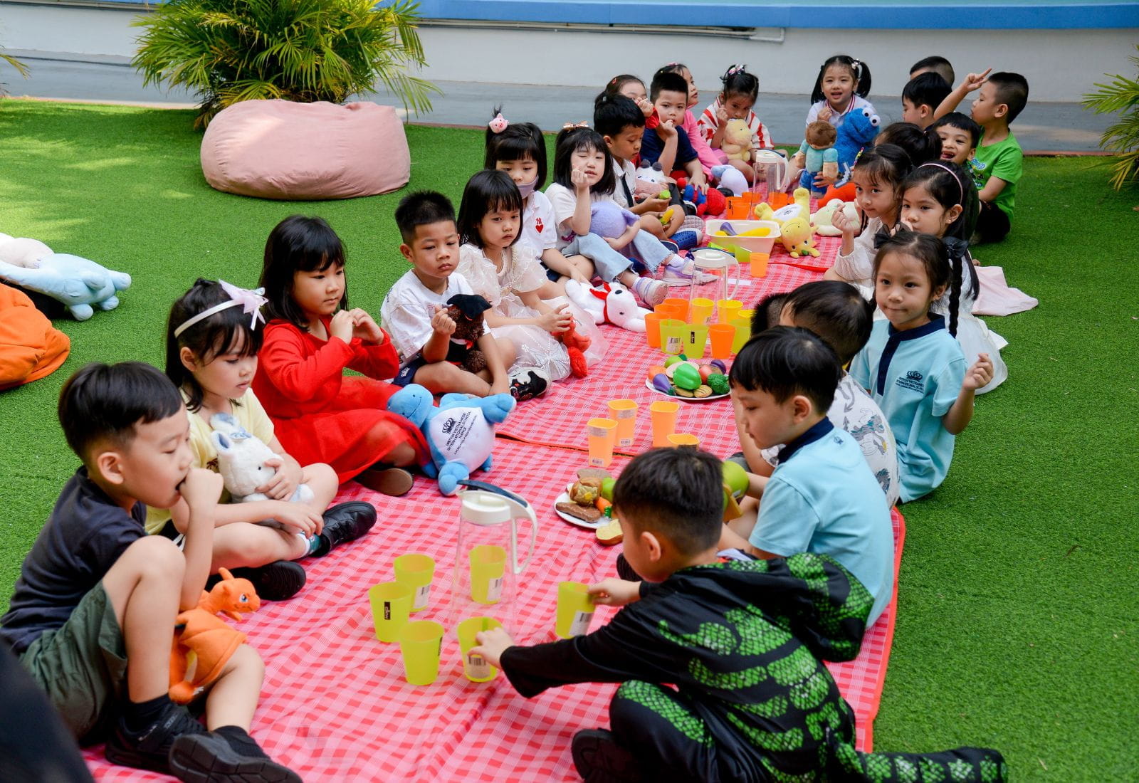 Bản tin hàng tuần ngày 3/11/2023 - Weekly Updates on 3-11-2023