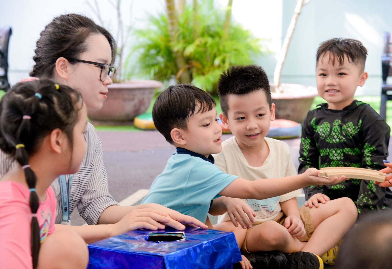 Bản tin hàng tuần ngày 3/11/2023 - Weekly Updates on 3-11-2023