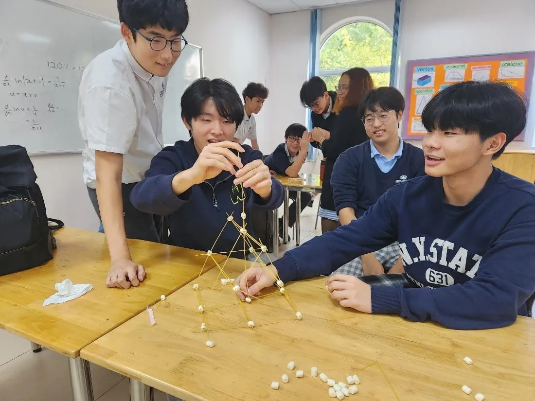 Bản tin hàng tuần ngày 01/12/2023 - Weekly Updates on 01-12-2023