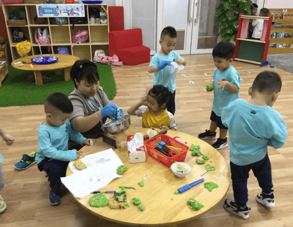 Bản tin hàng tuần ngày 15/12/2023 - Weekly Updates on 15-12-2023