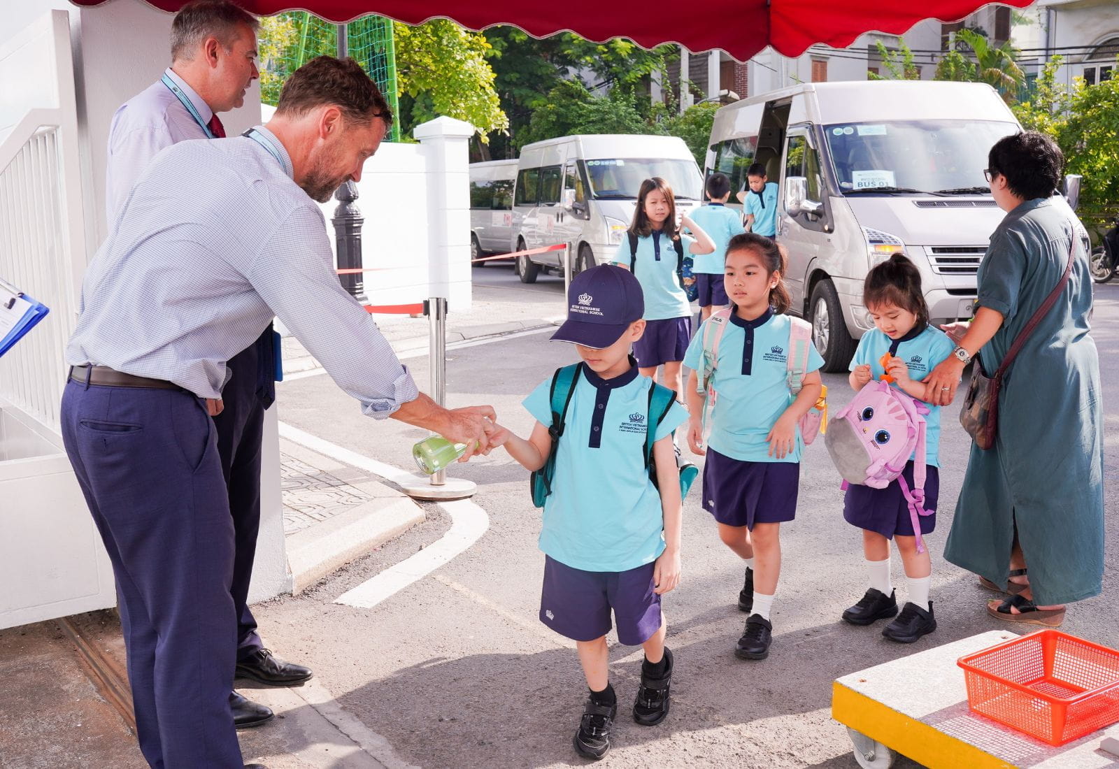 Weekly Updates on 25/08/2023 - BVIS Hanoi - Weekly Updates on 25-08-2023