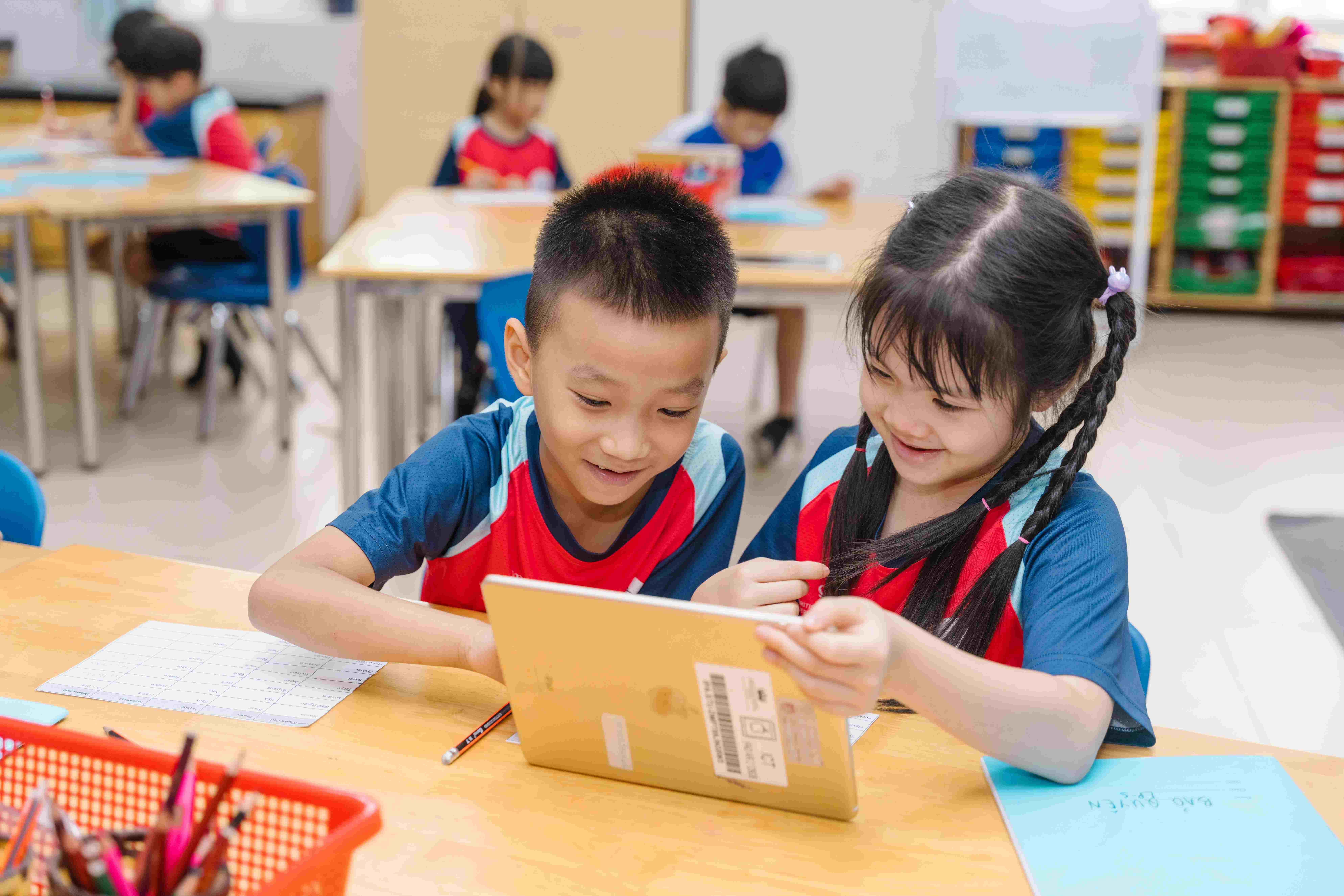 Giúp Con Kết Bạn: Bí Quyết Từ Chuyên Gia - How to make friends