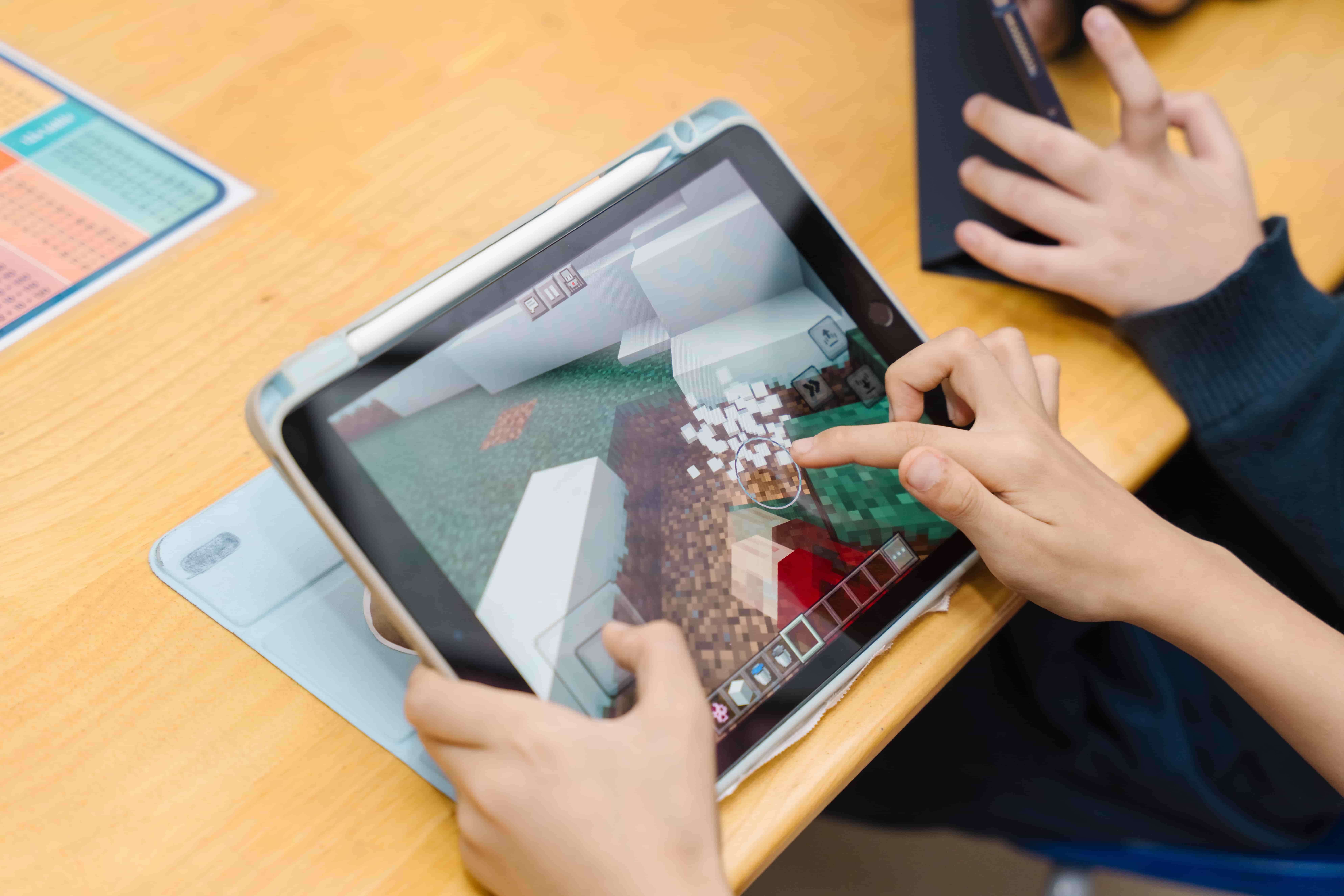 Parenting In The Digital Age - Parenting In The Digital Age