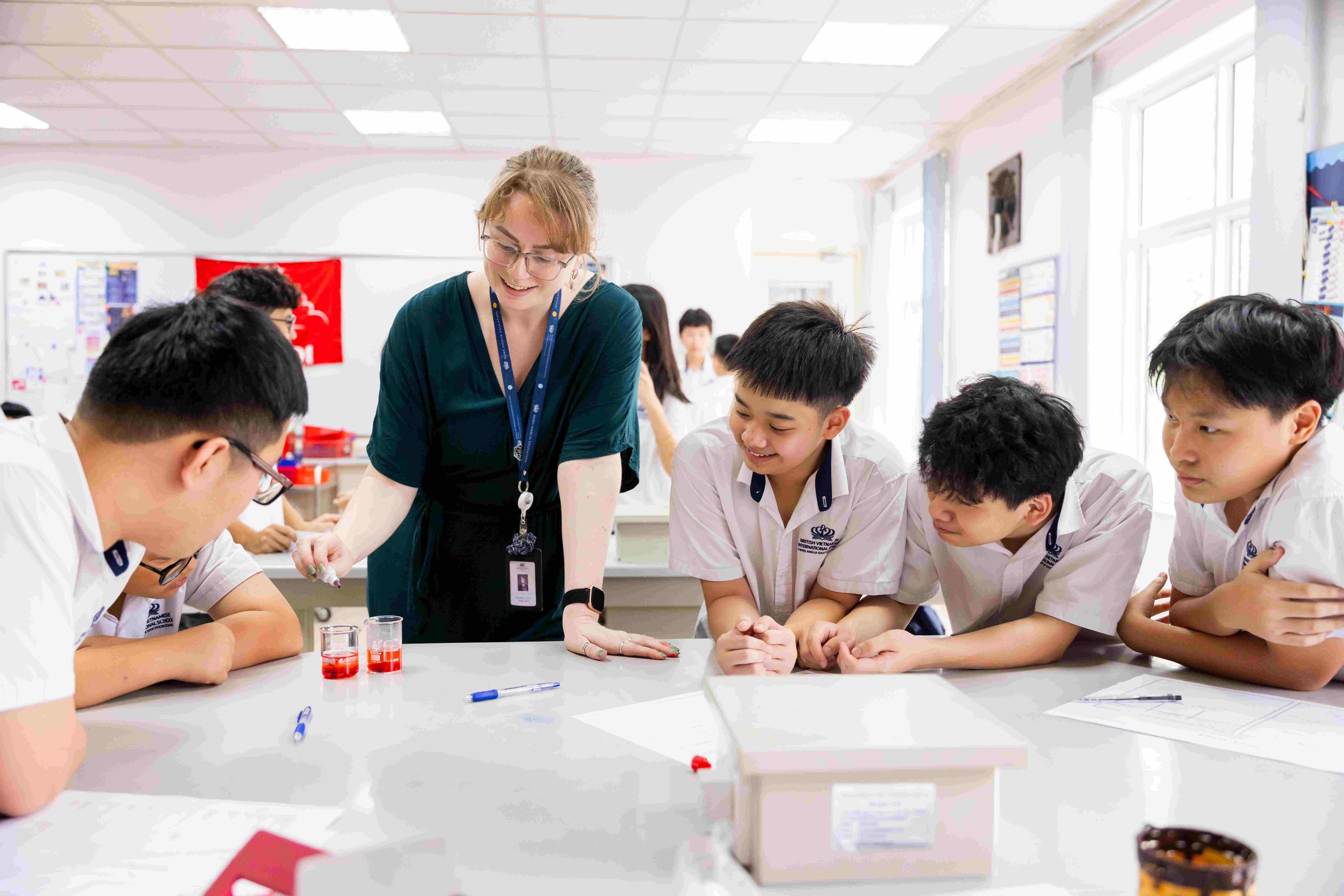 Yếu tố nào tạo nên kết quả học thuật xuất sắc tại một trường quốc tế? - What creates strong academic outcomes in an international school