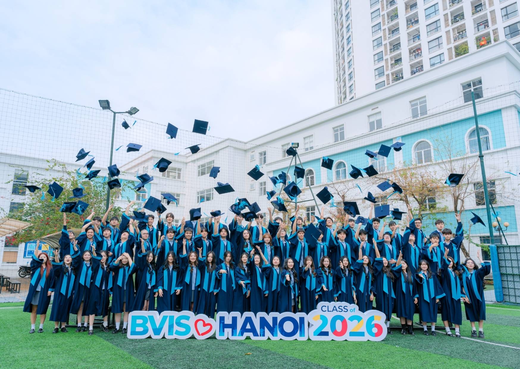 Đằng sau những lời quảng cáo, đâu mới là điều phụ huynh nên cân nhắc khi chọn trường? - What parents should really look for beyond school marketing claims