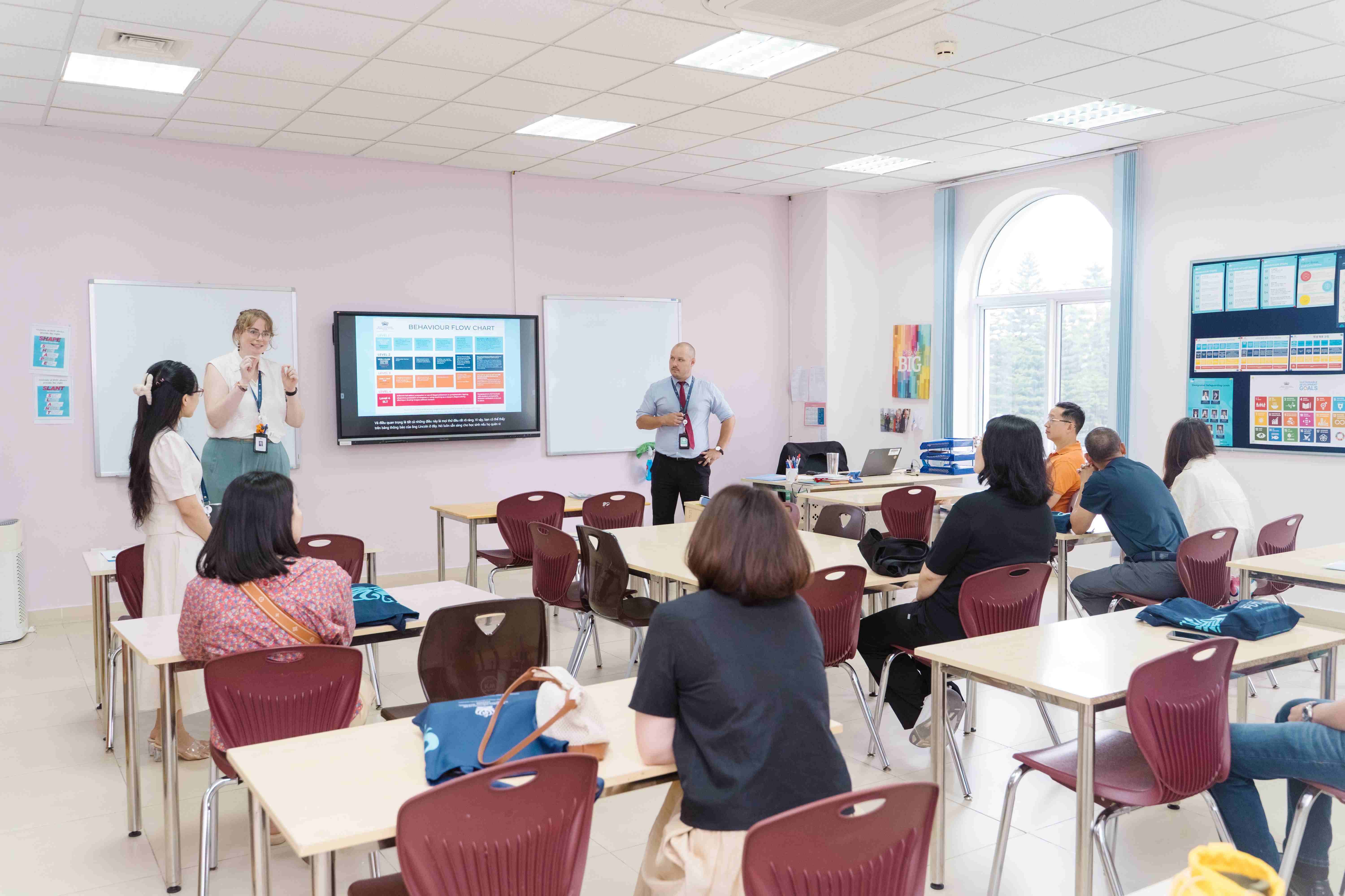 Tại sao sự minh bạch lại quan trọng với phụ huynh? - Why visibility matters to parents