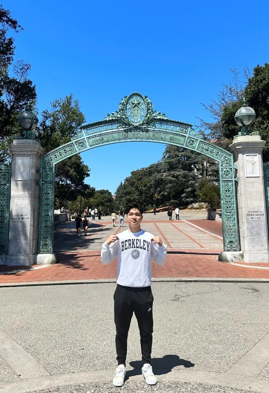 Vì sao học sinh BVIS Hà Nội nổi bật trong mắt các trường đại học hàng đầu thế giới - Why BVIS Hanoi students stand out to top universities worldwide