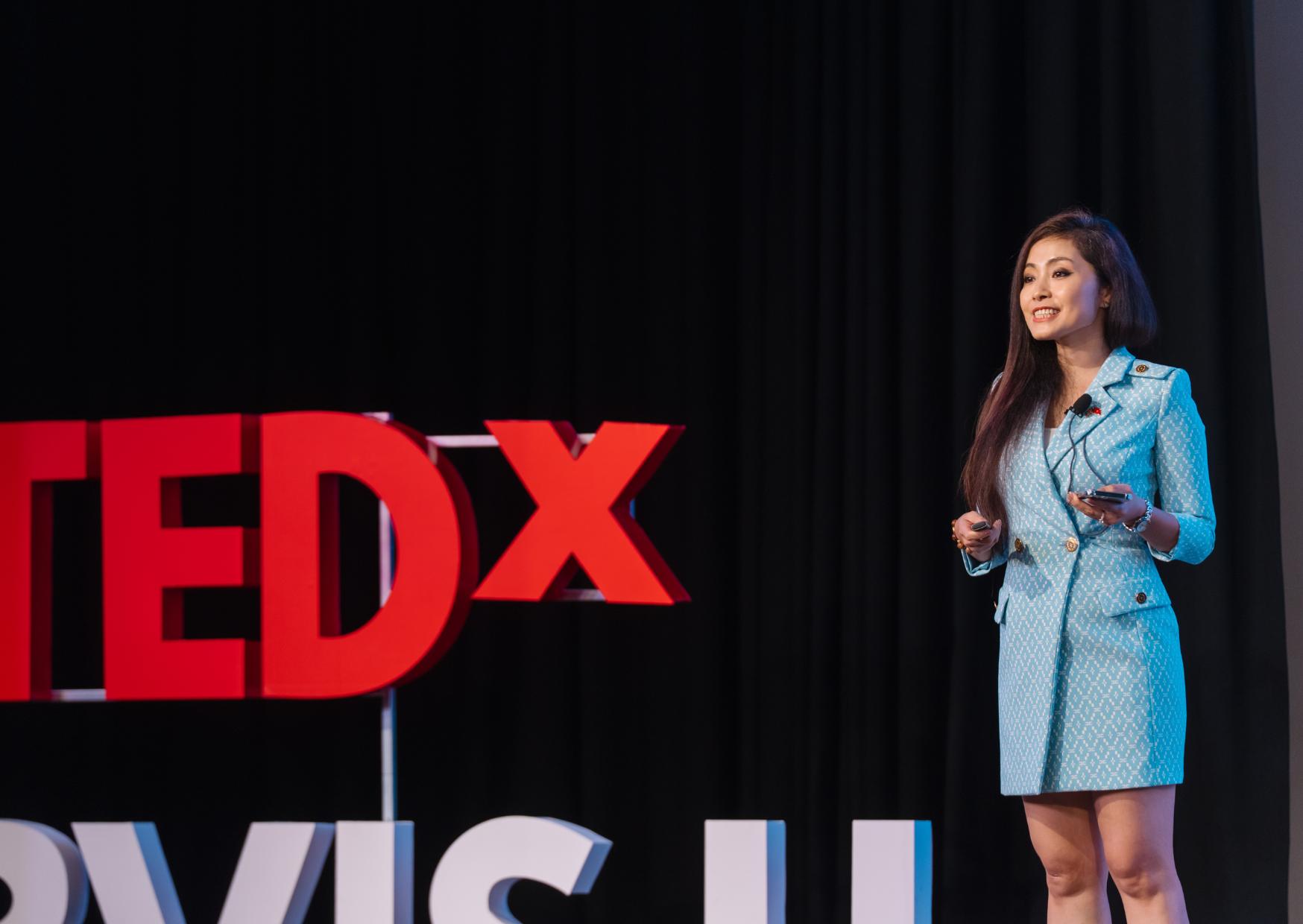 TEDx BVIS Hanoi Youth 2025: Nơi những tiếng nói trẻ khơi nguồn ý tưởng mới - TEDx BVIS Hanoi Youth 2025 Where Young Voices Spark New Ideas