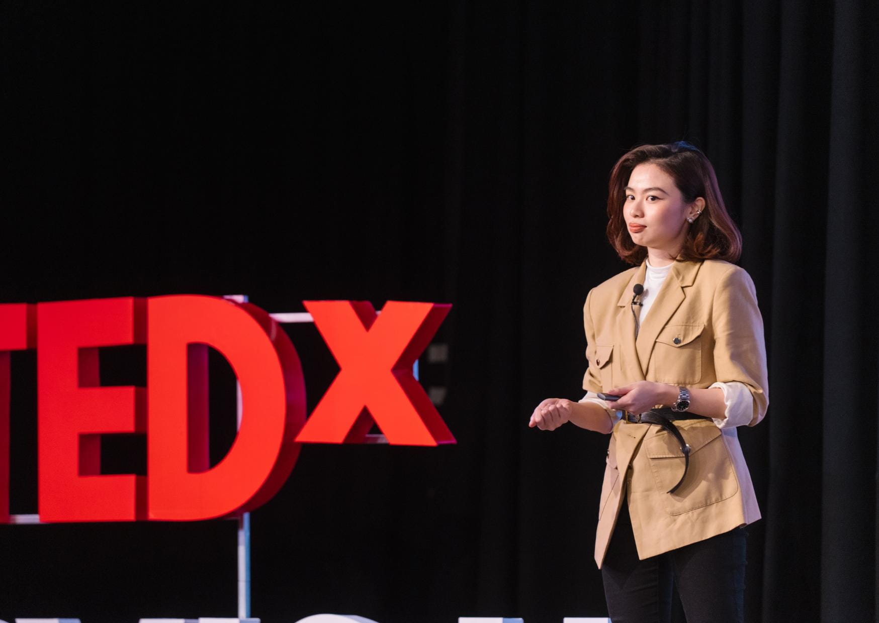 TEDx BVIS Hanoi Youth 2025: Nơi những tiếng nói trẻ khơi nguồn ý tưởng mới - TEDx BVIS Hanoi Youth 2025 Where Young Voices Spark New Ideas