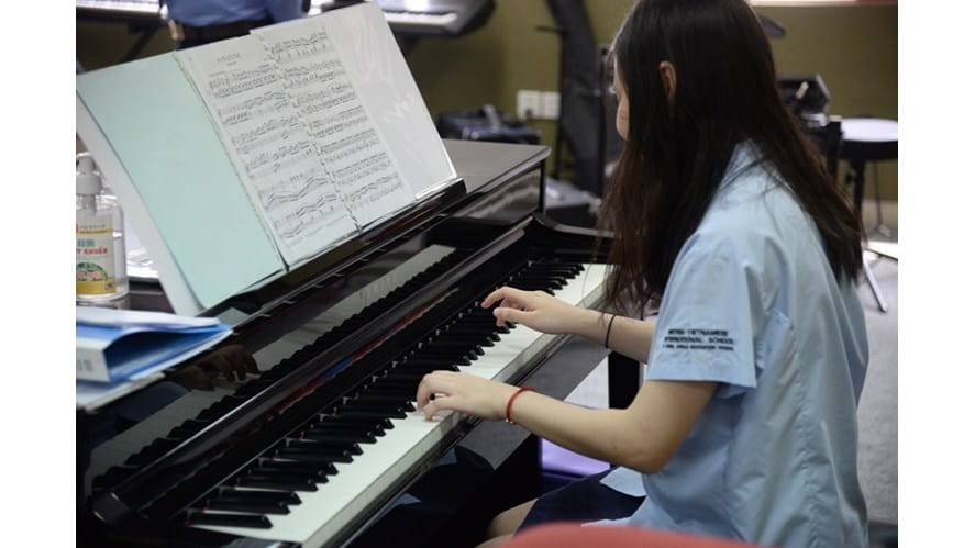 Bài kiểm tra đánh giá của môn Âm nhạc A-level-a-short-assessed-recital-for-a-level-music-students-DSC_0139