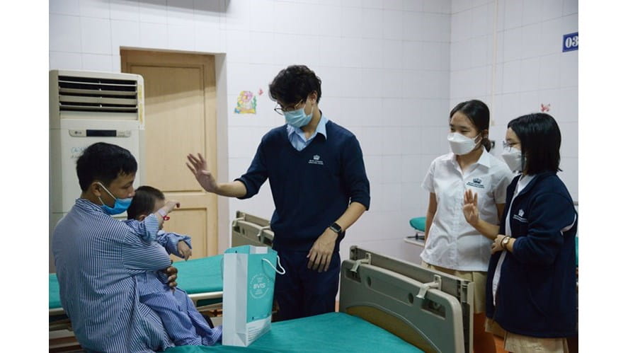 Chuyến đi của các học sinh tới bệnh viện Việt Nam - Cuba-our-visit-to-vietnam-cuba-hospital-DSC_2206