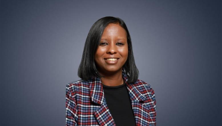 nura_ali--00--bvishanoi_com-00011